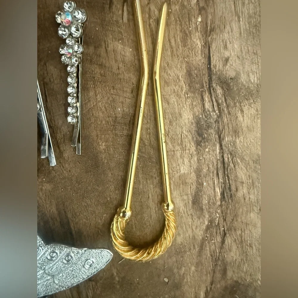 Miscellaneous Hair Accessories- Set of 9 - Hair Accessory Lot